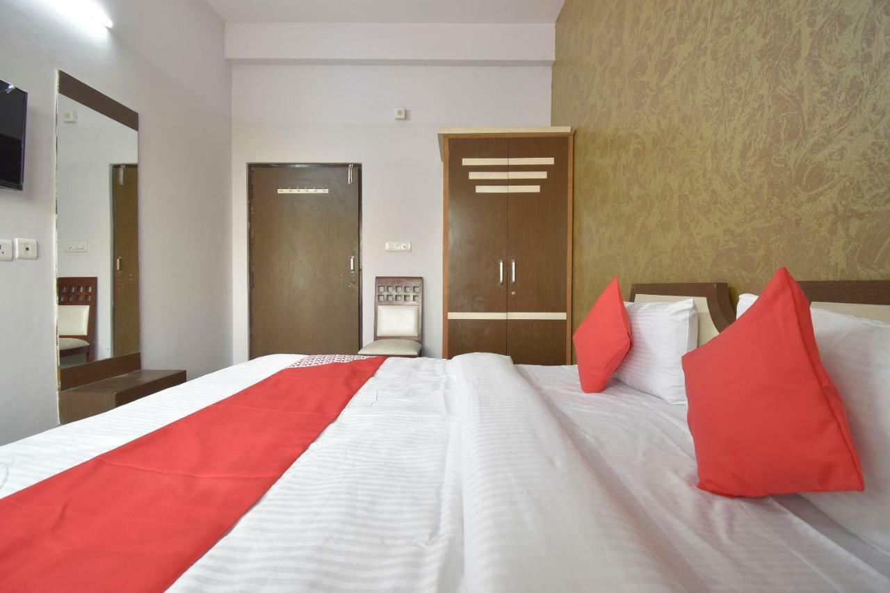 Oyo 40466 Moon Mafia Hotel 3*