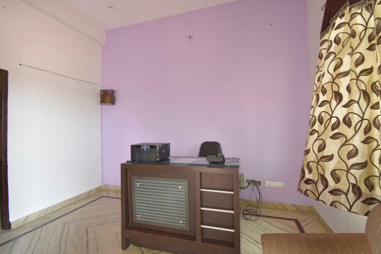 Oyo 40466 Moon Mafia Hotel Jaipur