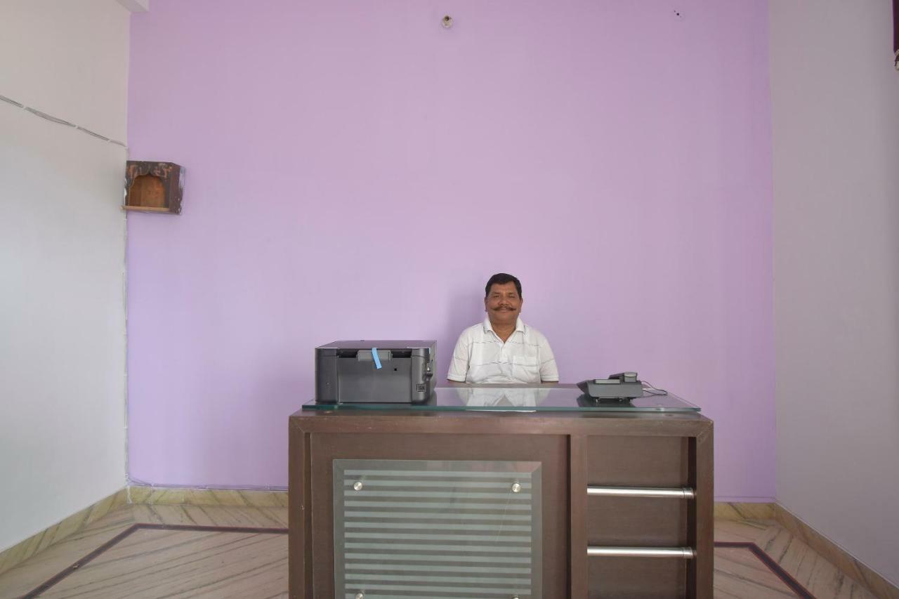 Hotel Oyo 40466 Moon Mafia Jaipur